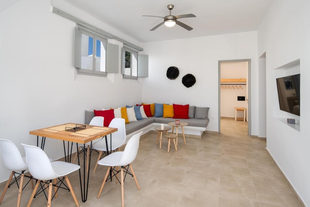 Astivi Santorini Apartments Pyrgos Kallistis Bagian luar foto